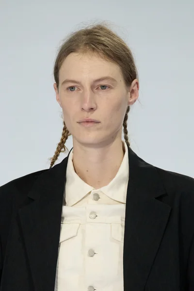 Look 1
